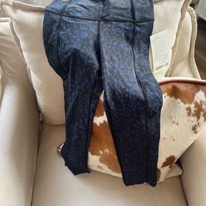 Lululemon Blue and Black Patterned Leggings